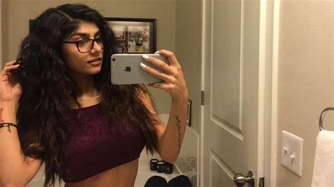 mia k naked|Mia Khalifa